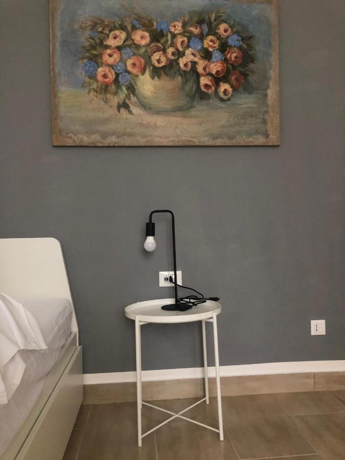Willa Il Capriccio Di Silvia Sirmione Zewnętrze zdjęcie